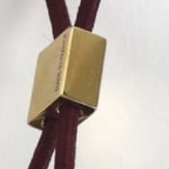 Authentic Louis Vuitton cube elastic hair tie black resin - Picture 3 of 3